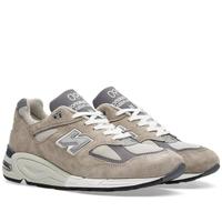 Gambar New balance 990v2 Kith grey original - 39 dari SHOES JKT 17 undefined 1 Tokopedia