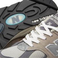 Gambar New balance 990v2 Kith grey original - 39 dari SHOES JKT 17 undefined 3 Tokopedia