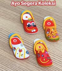 Gambar Mainan MCD CROCS Happy Meal Mc Donalds Toys McD Sandal Crocs Merchandise Mini Figure Key Chain + Stickers - no. 1 dari OriginaL Boss_NEW undefined 2 Tokopedia
