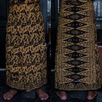 Gambar Sarung Batik Pria Motif Terbaru Sarung Santri Masa Kini Desain Elegan Exclusive - Hitam, 120x220(dewasa) dari FjKids_NEW undefined 5 Tokopedia