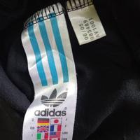 Gambar Jaket Traktop Adidas Bunga Georgia dari BieSecond2nd undefined 5 Tokopedia