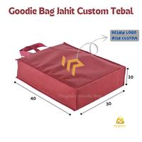 Gambar goodie bag spunbond jahit tebal custom GRATIS Sablon/Print dari Mughniy Goodie Bag undefined 2 Tokopedia
