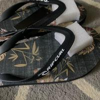 Gambar [DISC] SANDAL RIPCURL EMBOS WETTIE FLOWER LOGO THONG - Hitam, 41 dari Dewata Indonesia Store undefined 4 Tokopedia