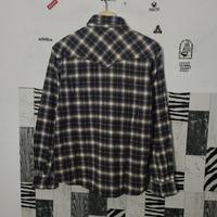 Gambar Kemeja flanel Von Dutch motif semi Veterano Rare Item dari bajubil undefined 4 Tokopedia
