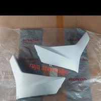 Gambar Cover underside dek sirip samping bawah sayap Honda Vario 160 dari Fawaz Parts undefined 1 Tokopedia