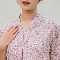 Gambar Kebaya kartini florine lengan 7/8 meradelima katun jepang bunga ungu - M dari Meradelima Batik undefined 5 Tokopedia