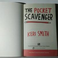 Gambar Preloved, Buku : THE POCKET SCAVENGER (Keri Smith) dari Talitha BookStore undefined 4 Tokopedia
