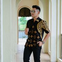 Gambar Baju batik lengan pendek gold original jakarta batikku modern premium - S dari JAKARTA BATIKKU undefined 3 Tokopedia