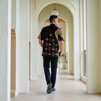 Gambar Baju batik lengan pendek gold original jakarta batikku modern premium - S dari JAKARTA BATIKKU undefined 4 Tokopedia