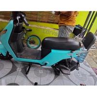 Gambar Sandaran Jok Belakang Motor Listrik Uwinfly D8S D8D Dragon Fly Sepeda Listrik D70 - Jok coklat dari SEDAYU LAND STORE undefined 1 Tokopedia
