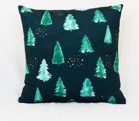 Gambar Pillow / Bantal / cushion Louis Buddies / Dekorasi Natal / Hiasan Xmas / Green Xmas Tree - L dari LOUIS BUDDIES undefined 1 Tokopedia