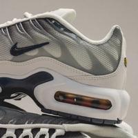 Gambar Nike Air Max TN Plus Summit White Grey Eur40.5 / 25.5cm dari Richprojectx undefined 2 Tokopedia
