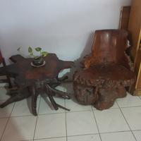 Gambar Di jual pre-loved 1 set kursi dan meja (5 unit) akar kayu antik, kondisi masih sangat bagus. Harga slightly negotiable. Berat per pcs +/- 35kg. dari Lovitaluv undefined 1 Tokopedia