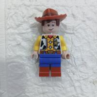 Gambar Lego Toys Story Mr. Woody. dari Minifigure Gallery undefined 1 Tokopedia