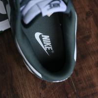 Gambar Nike Dunk Low Retro Vintage Green White dari Endarfootwear undefined 4 Tokopedia