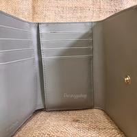 Gambar Dompet compact bifold Furla preloved dari Perunggu Shop undefined 2 Tokopedia