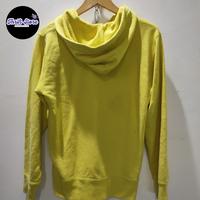 Gambar jaket hoodie zipper uniqlo ori kuning dari second.branded.rk undefined 5 Tokopedia