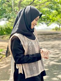 Gambar Vest Brokat Wanita Kekinian | Rompi Brukat - Broken White dari MirzaZia undefined 2 Tokopedia