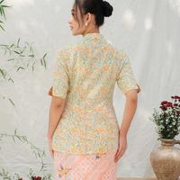 Gambar Kebaya kutubaru luna lengan pendek meradelima katun crinkle hijau oren - M dari Meradelima Batik undefined 4 Tokopedia