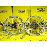 Gambar VND Velg Racing Tipe New Speed Ukuran 185 215 Ring 14 Motor Aerox 155/ All New Aerox 155 Set Depan Belakang Original - CHROME dari BOSTOKOTOP undefined 5 Tokopedia