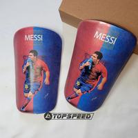 Gambar DEKER SHINGUARD BOLA FUTSAL ANAK DEWASA MESSI - argentina dari OVERMASTER undefined 2 Tokopedia