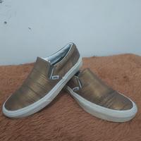 Gambar vans slip on warna coklat dari Dyfanicsecondbrand undefined 3 Tokopedia
