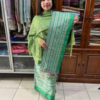 Gambar songket manggiring jugia bersirat variasi warna dari SONGKET TENUN MEDAN undefined 3 Tokopedia
