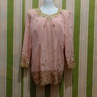 Gambar Atasan kebaya by Yulia Lebar dada 43 dari preloved123 new undefined 1 Tokopedia