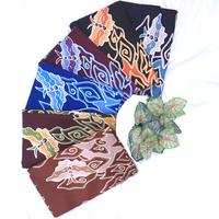 Gambar Batik Trusmi Hafiyan Kain Batik Tulis Megamendung Kombinasi Kupu-Kupu dari Batik Trusmi Hafiyan undefined 2 Tokopedia