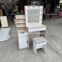 Gambar Meja Rias Minimalis Helena + Lampu LED 90x40x138cm dari Sari Murni Kendari undefined 3 Tokopedia