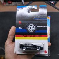 Gambar Hotwheels Series Porsche 2024 - 944 Turbo dari MurceGarage undefined 2 Tokopedia