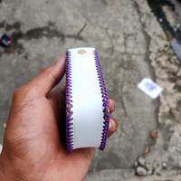 Gambar Leather Sleeve Trml T200 Putih Benang Ungu Motif Logo dari Yayanus undefined 5 Tokopedia