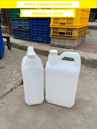 Gambar Jerigen minyak 5kg jerigen putih 5 liter drigen minyak 5kg putih 5kg dari CIPTA BERKAH MANDIRI undefined 1 Tokopedia