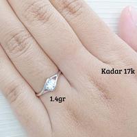 Gambar Cincin emas tua variasi satu permata 75% dari Toko Emas Italy Pwt undefined 1 Tokopedia