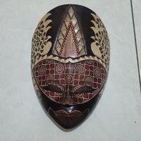 Gambar Topeng Kembang Krawang XL dari Pratama Batik Craft undefined 2 Tokopedia