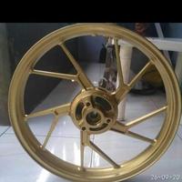 Gambar Velg racing belakang motor satria Fu ORI copotan - Emas, 17" dari sleekstream undefined 1 Tokopedia