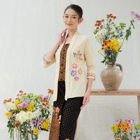 Gambar Kebaya kutubaru encim batik naura lengan 7/8 meradelima katun cream warna - M dari Meradelima Batik undefined 3 Tokopedia