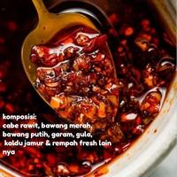 Gambar chili oil - pedas - gurih - enak - kemasan 90ml dari go-choco undefined 3 Tokopedia