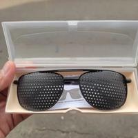 Gambar Kacamata Terapi / Pinhole Glasses + Box. Premium Model dari Kariwa Optik undefined 1 Tokopedia