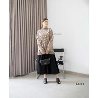 Gambar [DISC] MONOGRAM SWEATER BY SYLMI BASIC - Latte dari Karya Mandiri Abadi undefined 2 Tokopedia