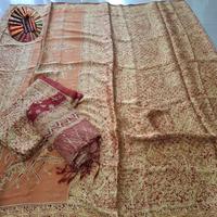 Gambar kain batik sarimbit keluarga bahan sutra asli trusmi cirebon dari Batik Elliza undefined 1 Tokopedia