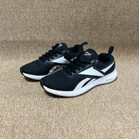Gambar Sepatu Rebook hitam putih size 37.5 dari Squad thrift bengkulu undefined 2 Tokopedia