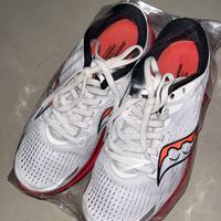 Gambar Sepatu Lari Saucony Endorphin Speed 3 Second/Bekas dari ohitsdeep undefined 1 Tokopedia