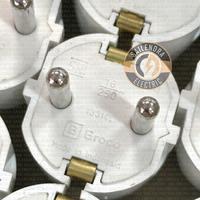 Gambar BROCO Steker Kontra Steker L Saklar Kaki 3 Arde Plug - 13310 13311 13312 13410 7110 - Bengkok dari Sailendra Electric undefined 2 Tokopedia