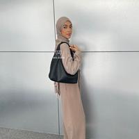 Gambar House Of We Kala Tas Hobo Tote BAG  Wanita VENY Totebag Lucu Menarik - Hitam dari House Of We.Kala undefined 2 Tokopedia