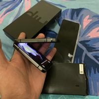 Gambar samsung Z Flip 4 sein 5g 8/256 dari Ananda Mubarak undefined 2 Tokopedia