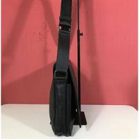 Gambar Tas Selempang Pria Calvin klein Slingbag dari khmpreloved undefined 5 Tokopedia