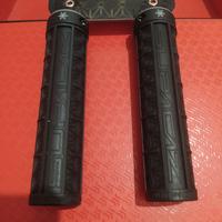 Gambar Hand Grip SUPACAZ GRIZIPS black dari N 5758 JY undefined 2 Tokopedia