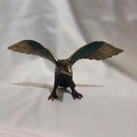 Gambar Patung Burung Elang Kuningan Eagle Bird Brass Statue - Gold dari Alabot Art undefined 5 Tokopedia