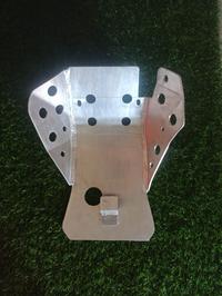 Gambar engine guard KTM 2TAK almu skid plate pelindung mesin Husqvarna GASGAS dari SMLINE BANDUNG undefined 4 Tokopedia